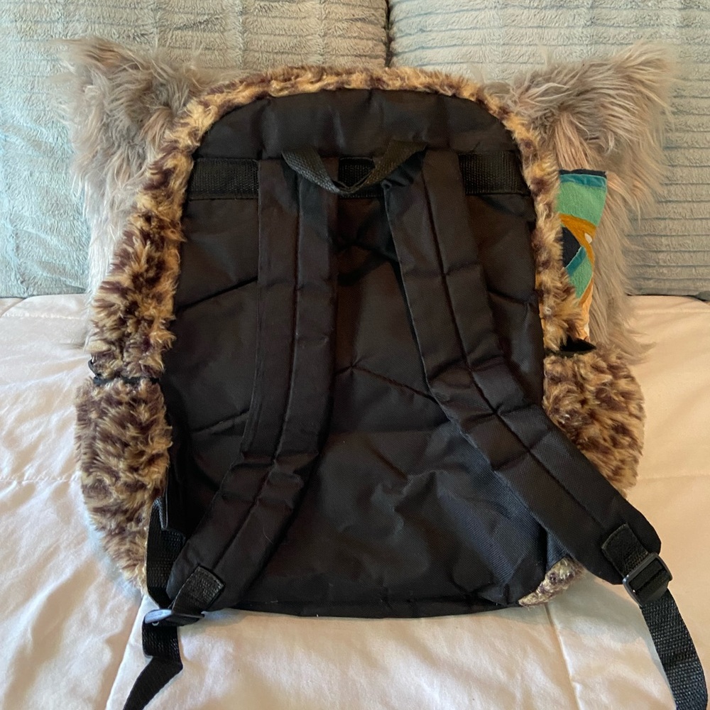 Backpack - Picture 2 of 2